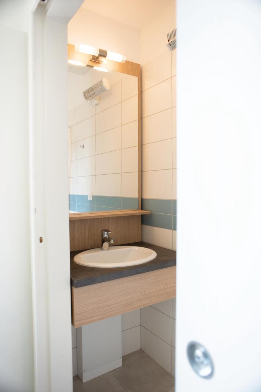 Appartements Des Joncas Мартиг Екстериор снимка