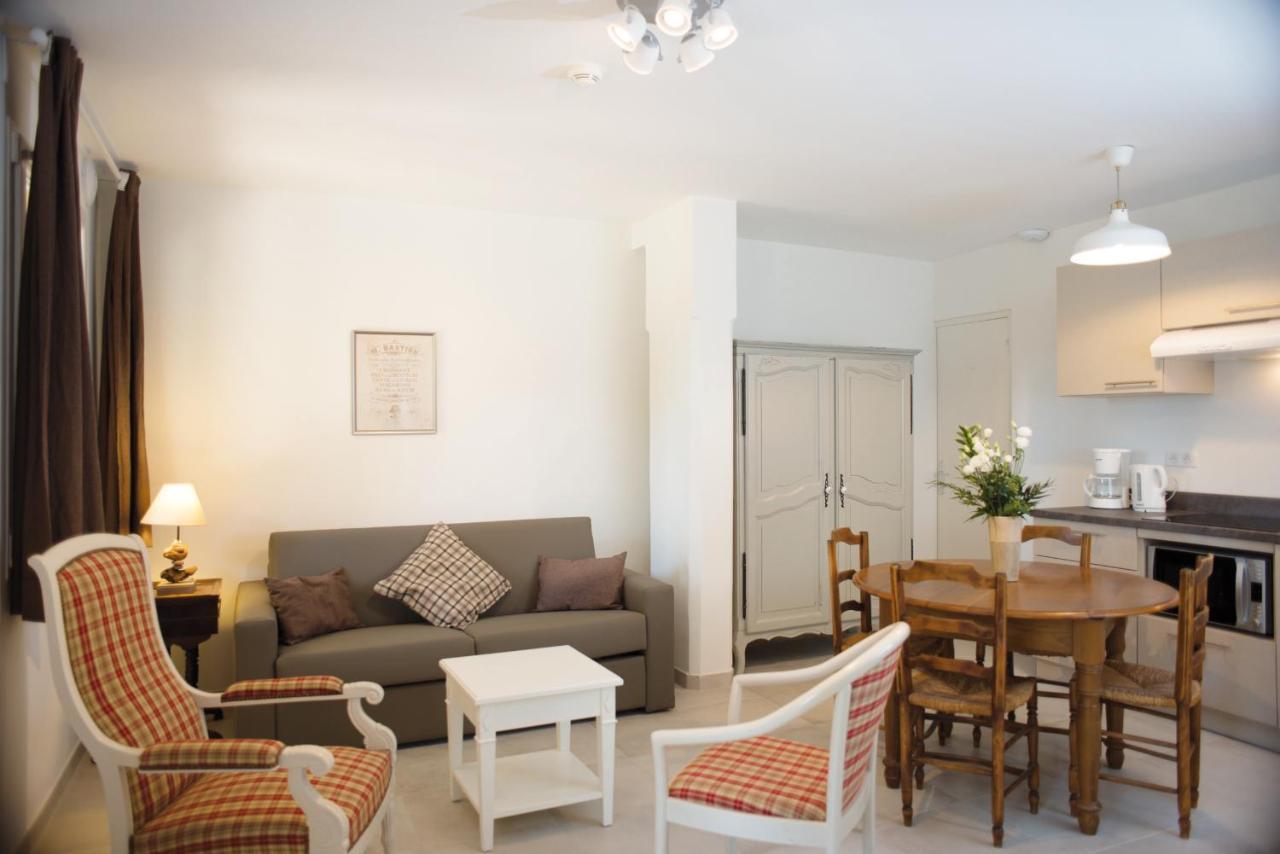 Appartements Des Joncas Мартиг Екстериор снимка